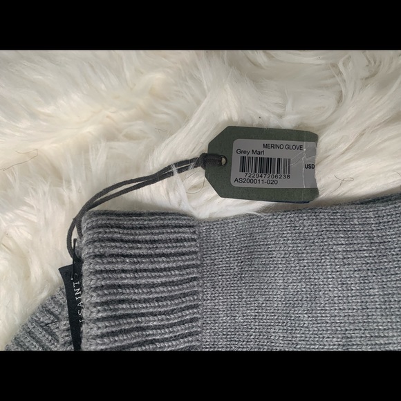 🖤 AllSaints Women’s 100% Merino Wool Gloves – NWT – Luxurious & Cozy ❄️ - Picture 3 of 7